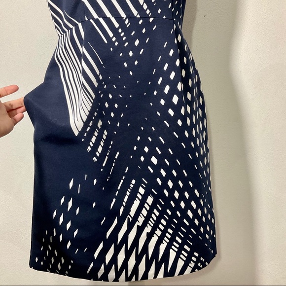 Chetta B Sunhee Navy Shift Nautical Career Satin Lined V-back Dress Size 4 - Picture 4 of 8